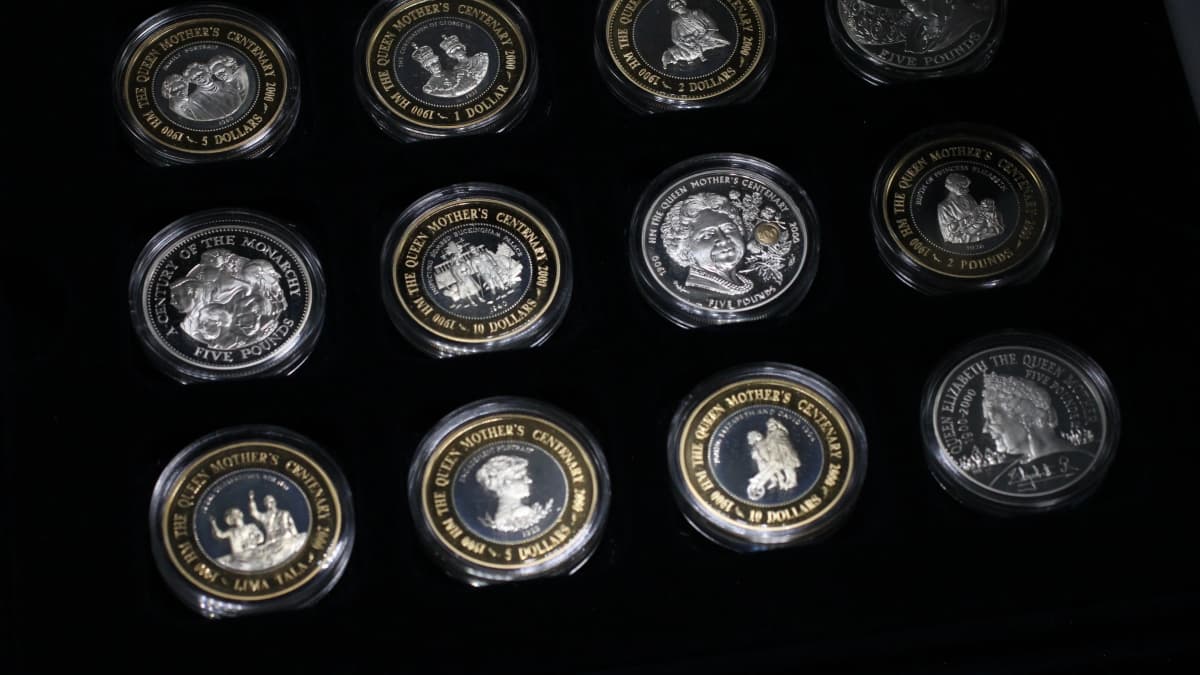 The Queen Mother Centenary Collection 2000 12-coin set of sterling silver